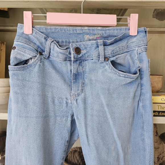 Wrangler Retro Mae Light Wash Trouser Jeans - Picture 5 of 11